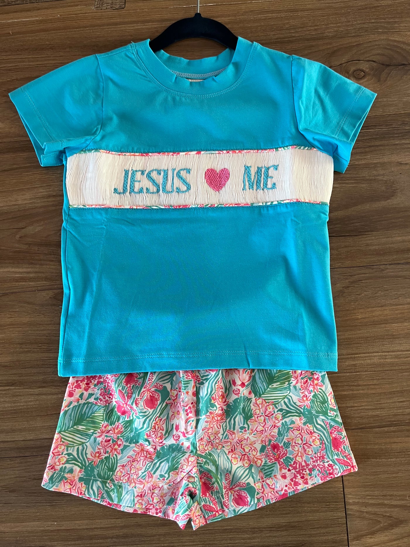 Smocked Jesus Hearts Me Short Set - Chic Thriftique